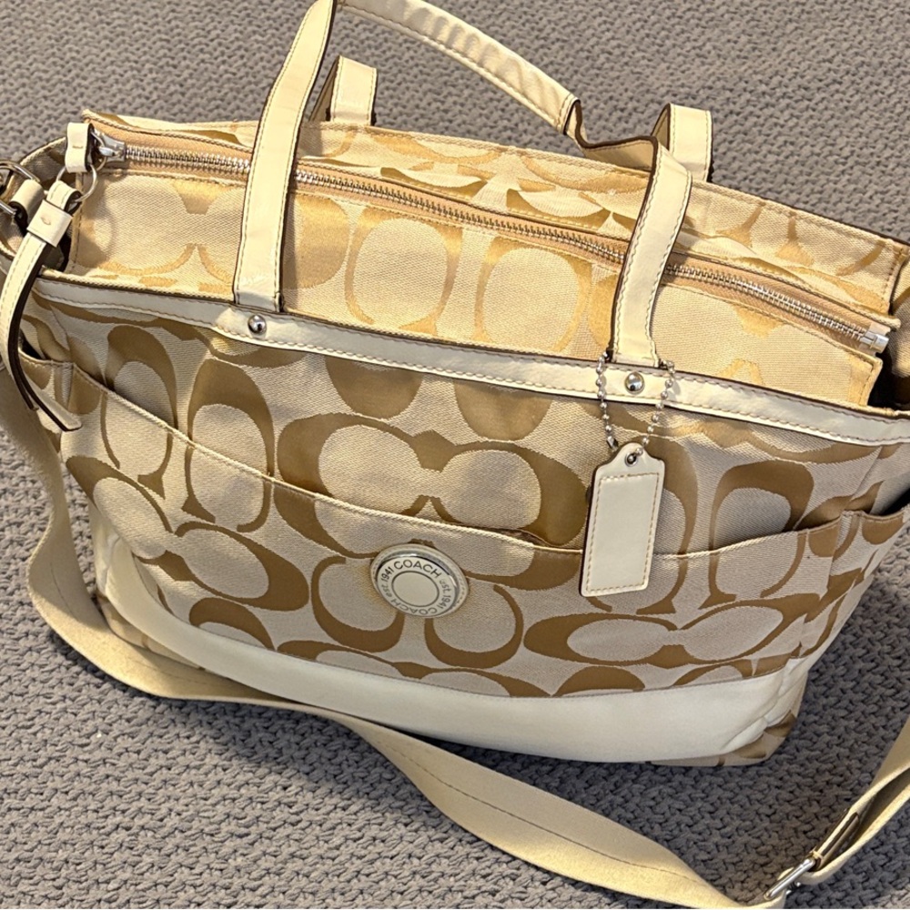 Coach Signature C Weekender/Overnight/Diaper Bag in Excellent Condition